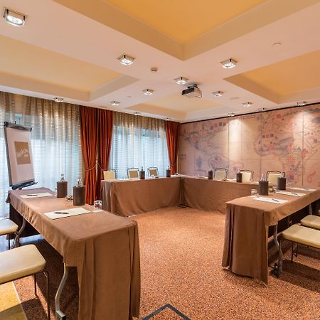 Grand Hotel Savoia Genova Esterno foto Meeting room