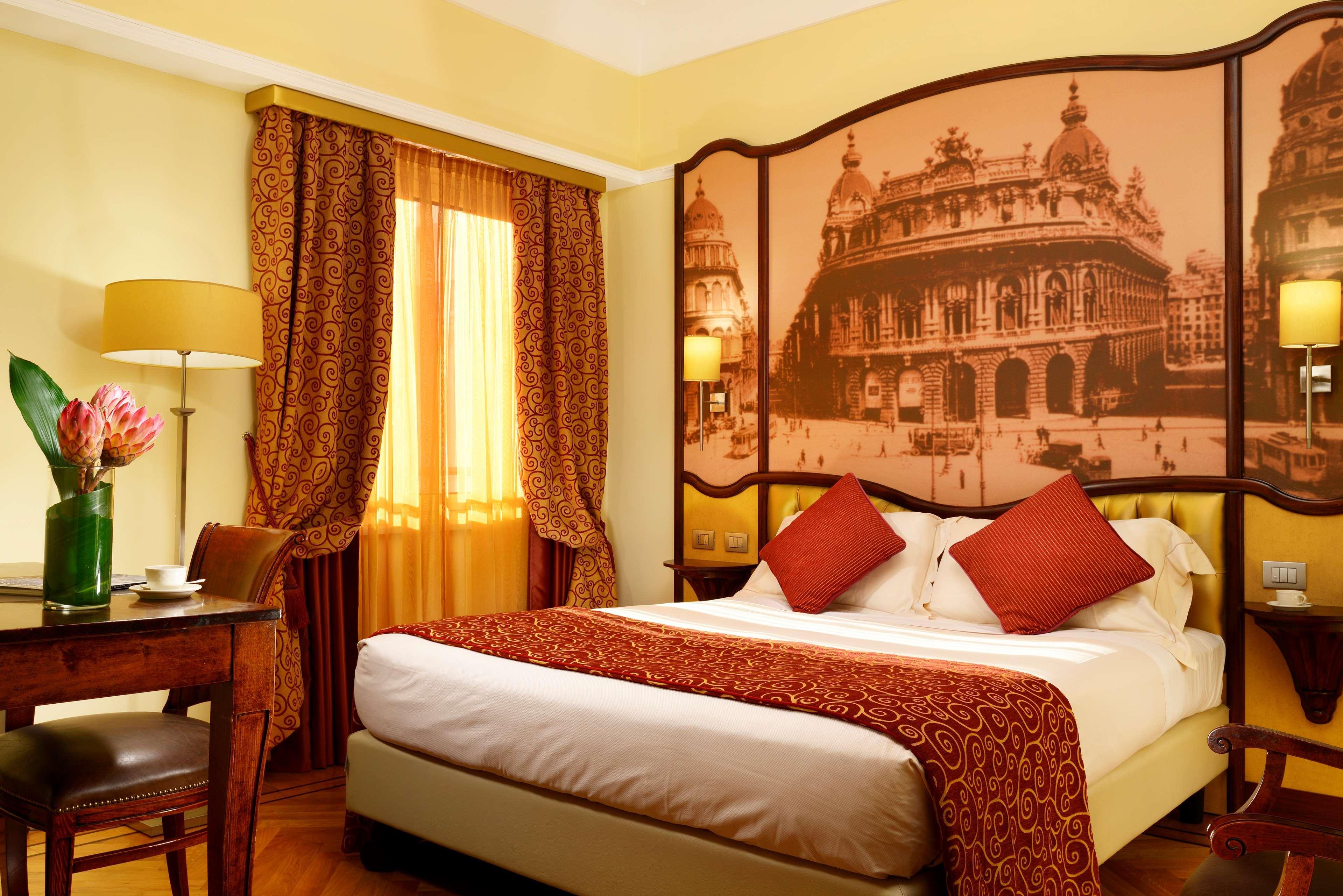 Grand Hotel Savoia Genova Esterno foto A room at the hotel